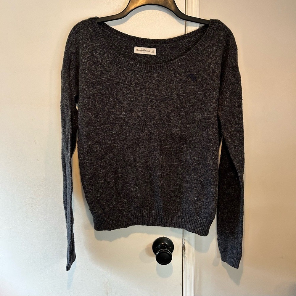 Abercrombie & Fitch Womens Charcoal Gray Marl Scoop Neck Knit Sweater Small Logo - Picture 1 of 6